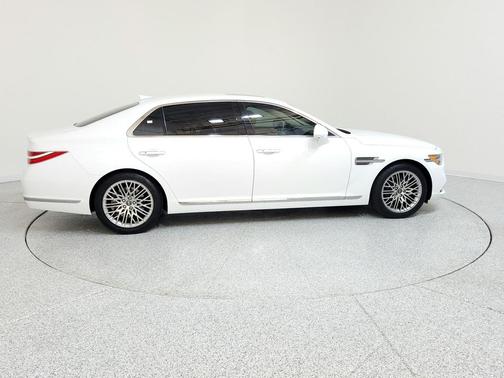 2022 Genesis G90 Premium