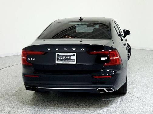 2021 Volvo S60 Recharge Plug-In Hybrid T8 Inscription