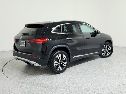 2025 Mercedes-Benz GLA 250 4MATIC