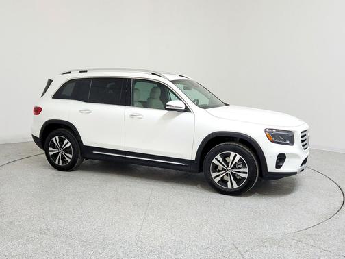 2025 Mercedes-Benz GLB 250 4MATIC