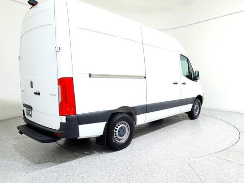 2020 Mercedes-Benz Sprinter 1500 Standard Roof I4