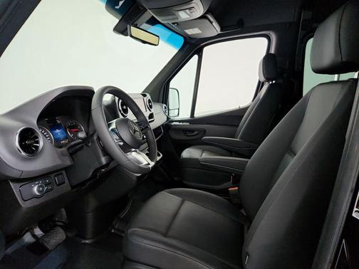 2026 Mercedes-Benz Sprinter 2500 Standard Roof