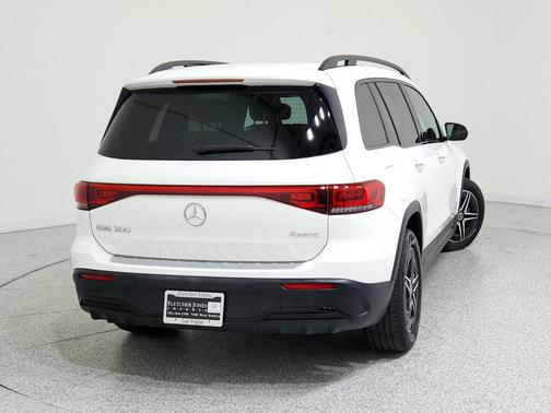 2023 Mercedes-Benz EQB 300 4MATIC