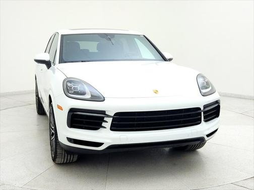 2021 Porsche Cayenne premium package