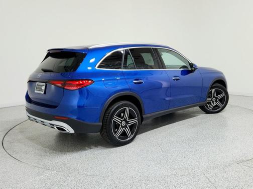 2026 Mercedes-Benz GLC 300 Base