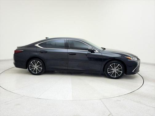 2023 Lexus ES 350 Base
