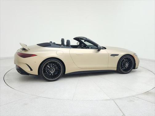 2025 Mercedes-Benz AMG SL 63 Base