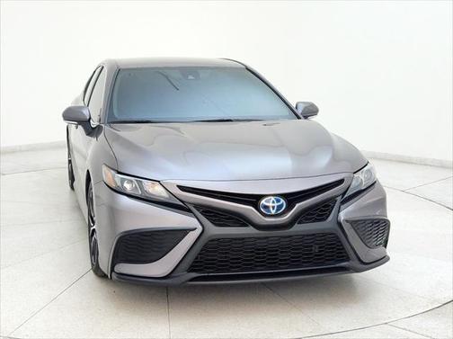 2024 Toyota Camry Hybrid SE