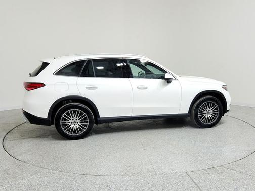 2026 Mercedes-Benz GLC 300 Base