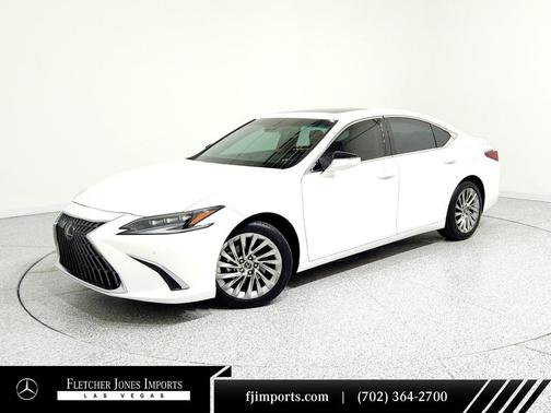 2023 Lexus ES 300h Luxury