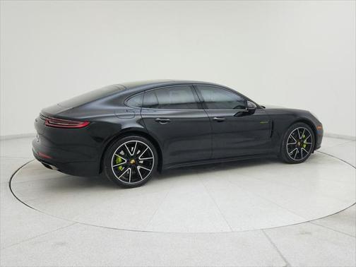 2018 Porsche Panamera E-Hybrid 4