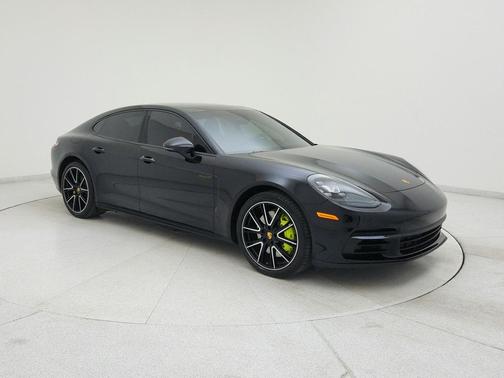 2018 Porsche Panamera 4