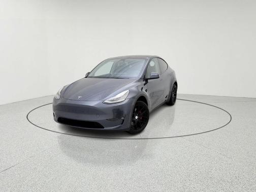 2022 Tesla Model Y Long Range Dual Motor All-Wheel Drive