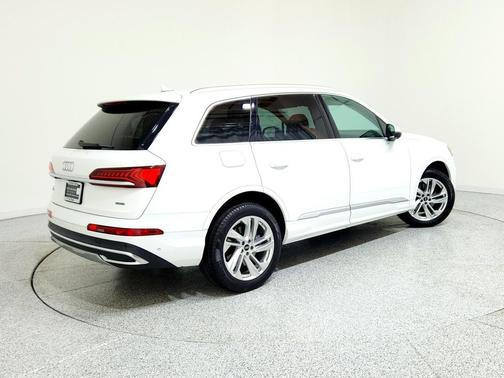 2023 Audi Q7 55 Premium