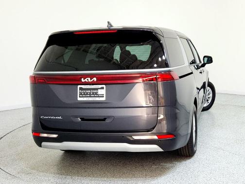 2022 Kia Carnival LXS