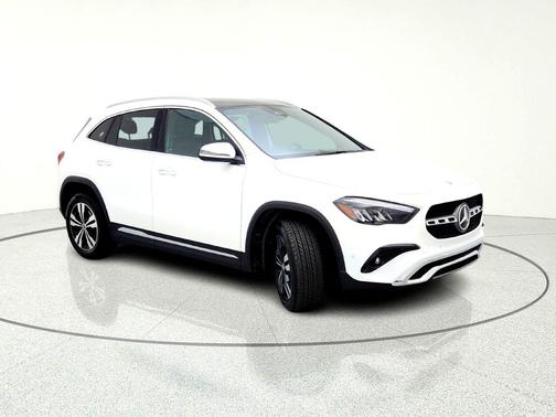 Polar White 2026 Mercedes-Benz GLA 250 4MATIC