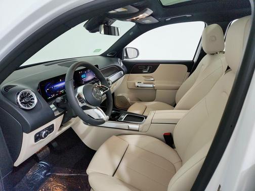 2025 Mercedes-Benz EQB 300 4MATIC