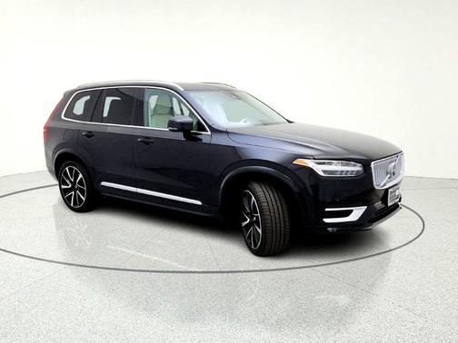 2024 Volvo XC90 B6 Plus Bright Theme 7-Seater