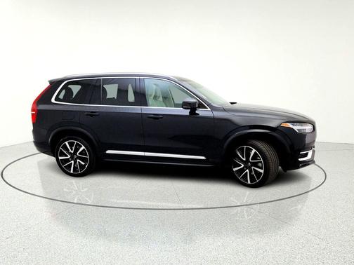 2024 Volvo XC90 B6 Plus Bright Theme 7-Seater