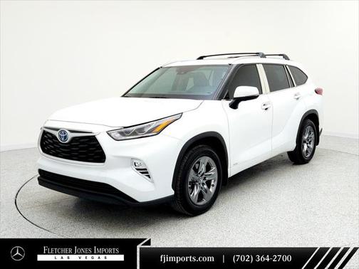 2022 Toyota Highlander Hybrid XLE