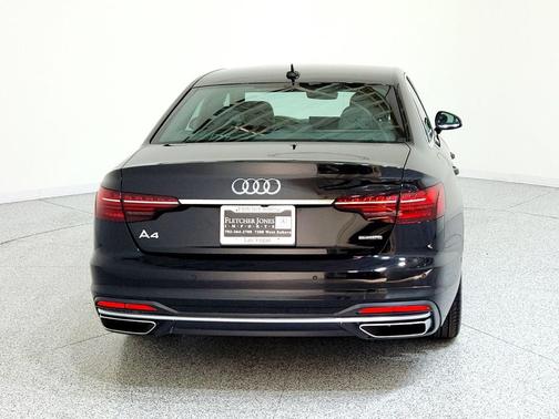 2022 Audi A4 Prestige 45 TFSI S line quattro S tronic