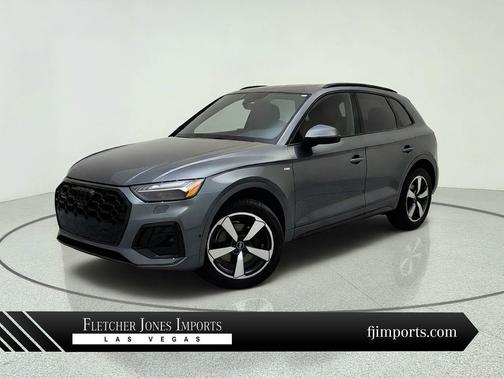 Daytona Gray Pearl Effect 2024 Audi Q5 S line Prestige