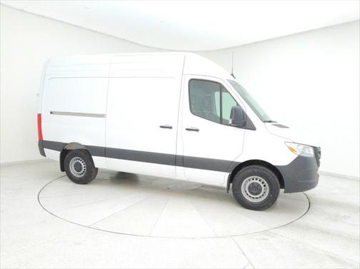 2025 Mercedes-Benz Sprinter 2500 Standard Roof
