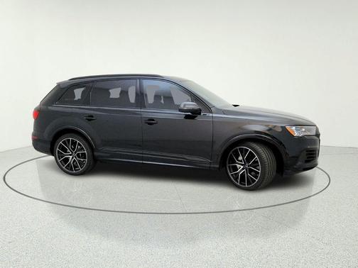 Mythos Black Metallic 2023 Audi Q7 55 Prestige