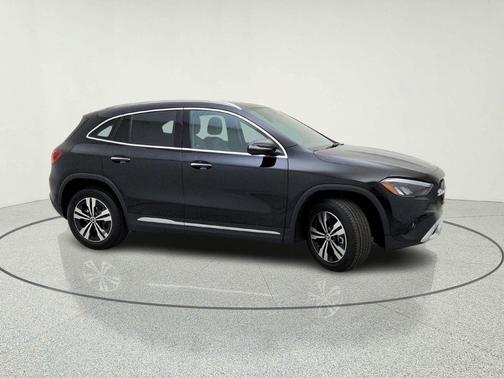 Night Black 2026 Mercedes-Benz GLA 250 4MATIC