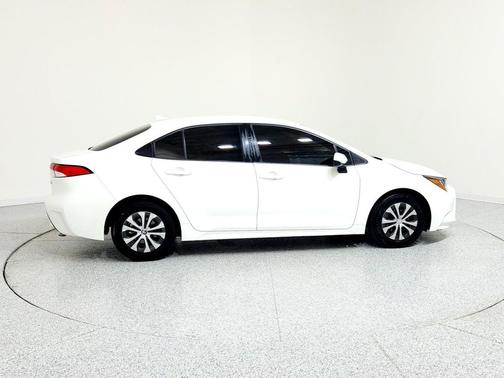 2022 Toyota Corolla Hybrid LE