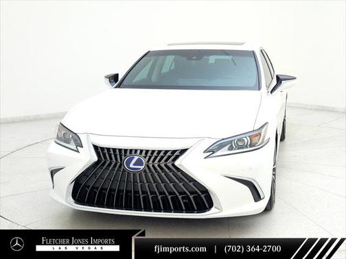 2022 Lexus ES 300h Base