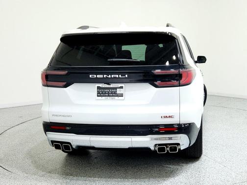 2024 GMC Acadia Denali