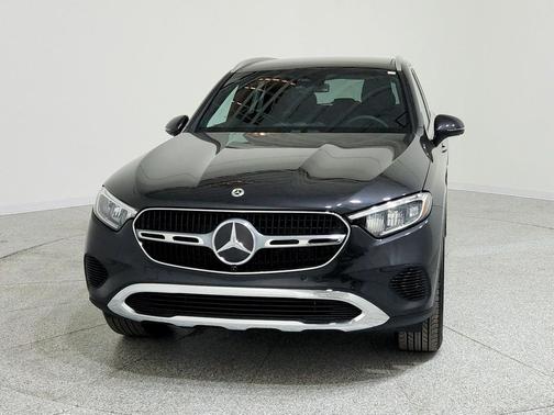 2026 Mercedes-Benz GLC 300 Base