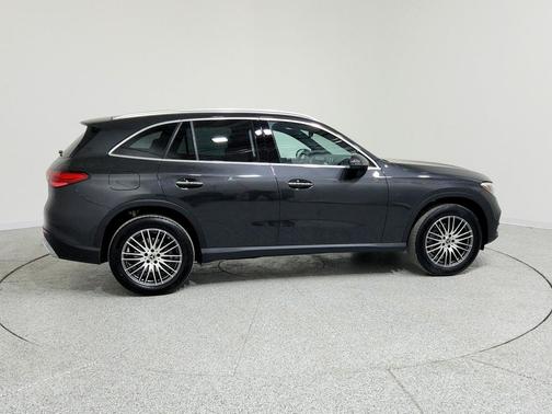 2026 Mercedes-Benz GLC 300 Base