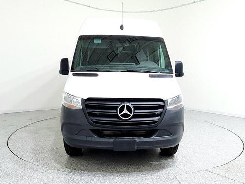 2022 Mercedes-Benz Sprinter 2500 Standard Roof
