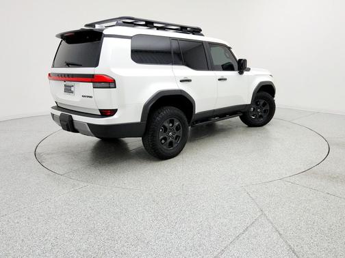 EMINENT WHITE 2025 Lexus GX 550 Premium