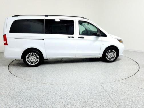 2018 Mercedes-Benz Metris Base