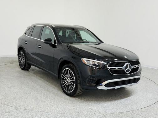 2026 Mercedes-Benz GLC 300 Base