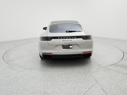 2018 Porsche Panamera 4S
