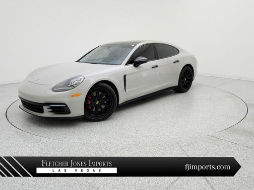 2018 Porsche Panamera 4S