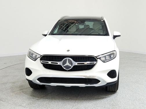 2025 Mercedes-Benz GLC 300 Base