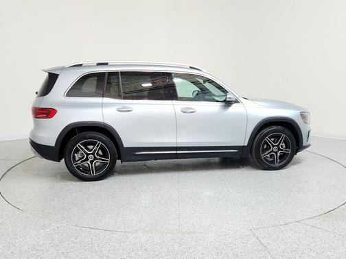 2026 Mercedes-Benz GLB 250 Base