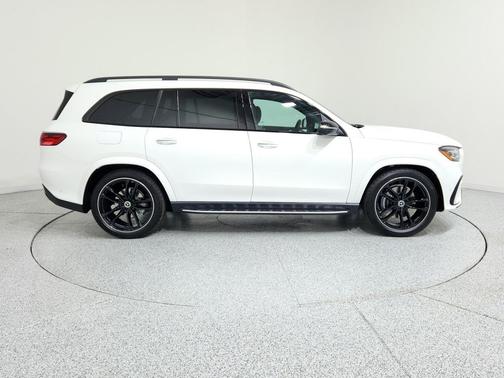 2026 Mercedes-Benz GLS 580 4MATIC