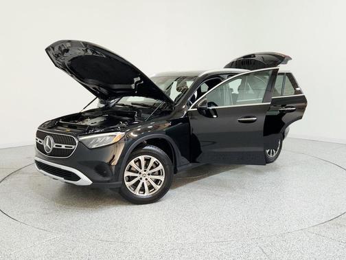 2025 Mercedes-Benz GLC 300 4MATIC