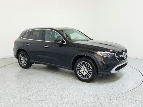 2025 Mercedes-Benz GLC 300 Base