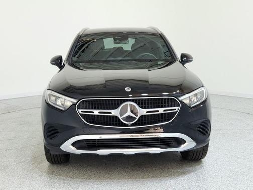2025 Mercedes-Benz GLC 300 Base