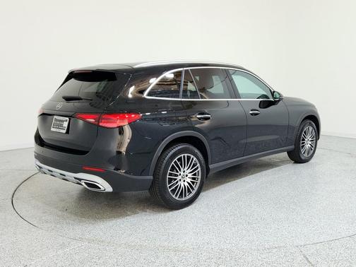 2025 Mercedes-Benz GLC 300 Base