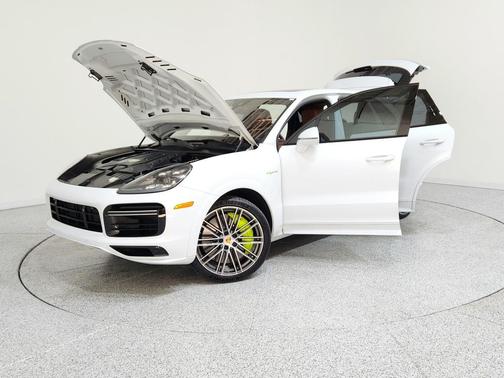 2022 Porsche Cayenne Cayenne Turbo S E-Hybrid