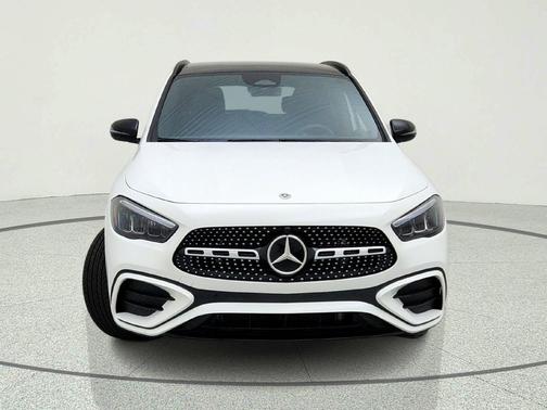 Polar White 2026 Mercedes-Benz GLA 250 Base