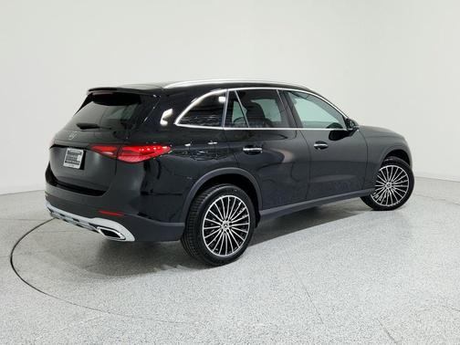 2026 Mercedes-Benz GLC 300 Base